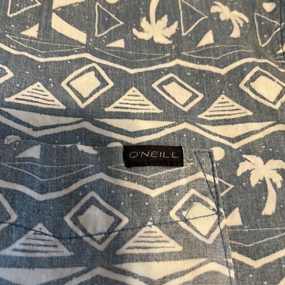 O’NEILL mens short sleeve shirt, Xl, tropical design, in good condition - Picture 5 of 7